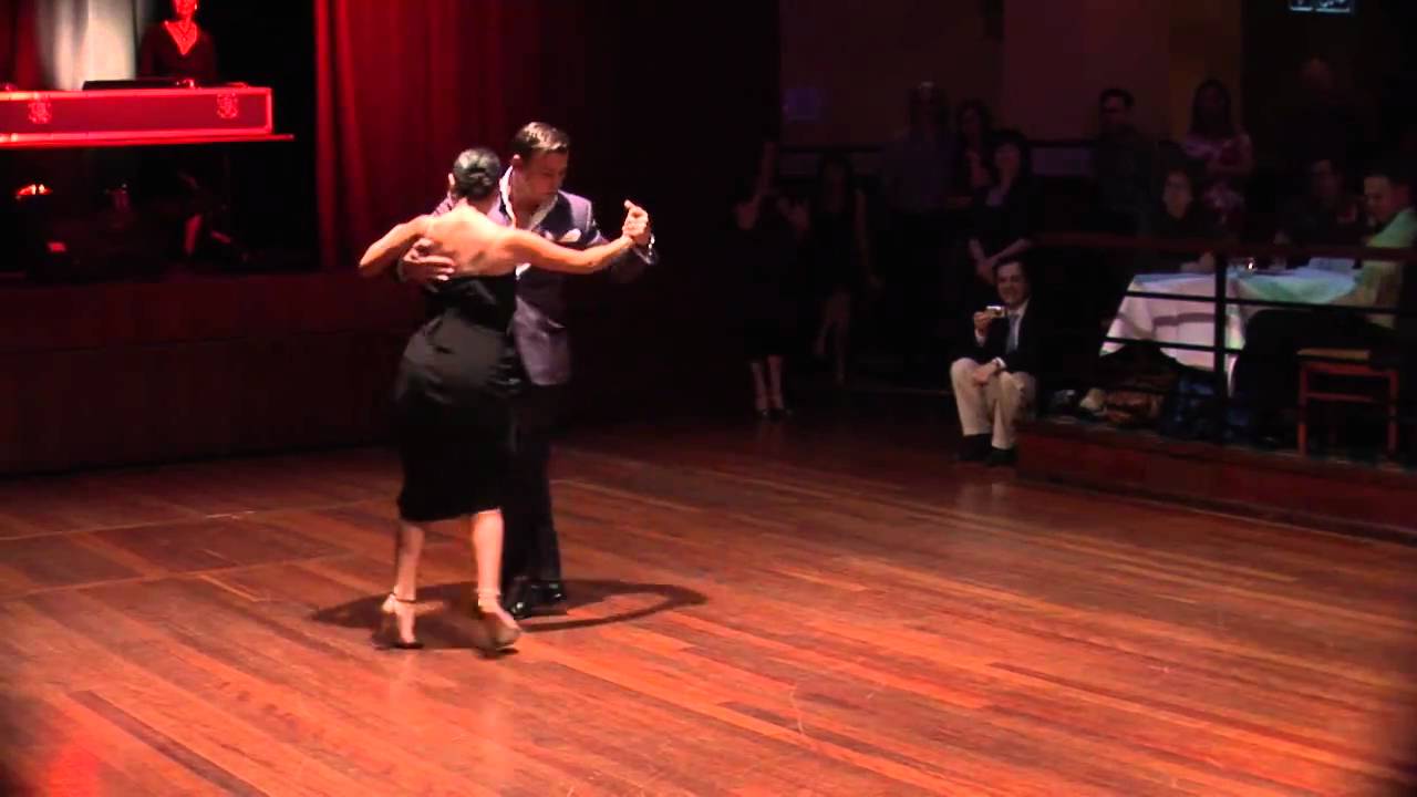 Gabriel Misse y Natalia Hills - Welcome Milonga, 30 September 2010, Dance 3.wmv