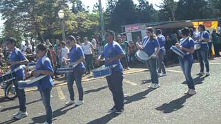 preview picture of video 'Fanfarra municipal de Mauá da Serra. desfile cívico de 2013.'