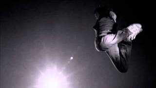 Seemingly Sleepy  ~~  Late Night Alumni