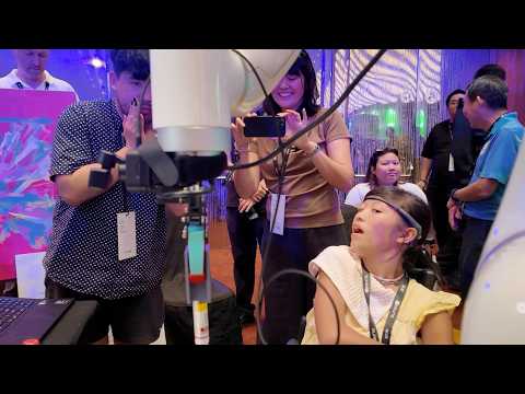 Tesseract MindFlow at SuperAI 2026: a robot that paints from brainwaves