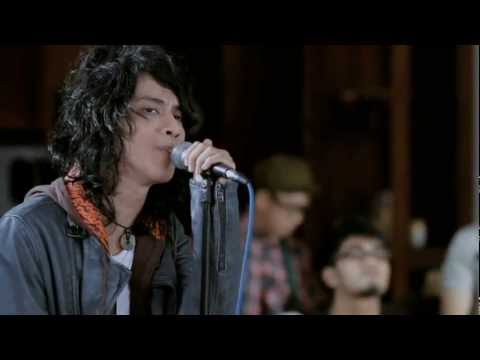 Tongam Valentino - Terus Berjalan (Official Music Video)