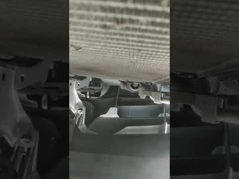 Как открыть капот тойота витц