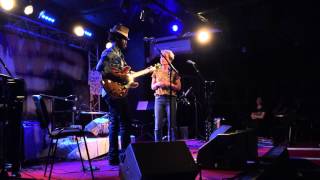 Jeanne Added &amp; Moh! Kouyaté &quot;Look At Them&quot; @ New Morning (Paris)