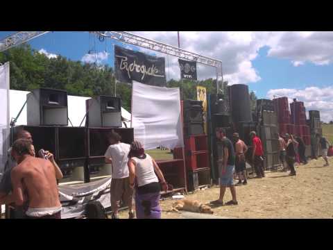 M-A-G-N-I-F-I-Q-U-E !