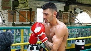 LEIGH-THAL! Leigh Wood looking sharp for David Oliver Joyce | Golden Contract workout video