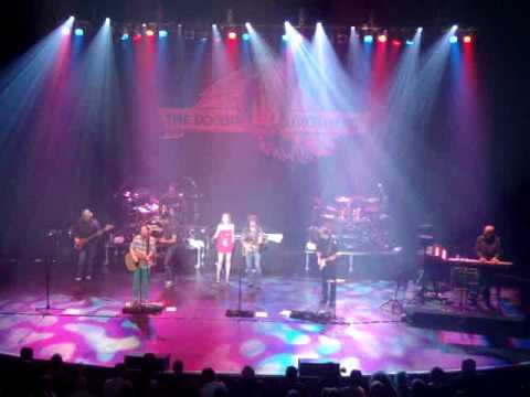 The Doobie Brothers. Listen To The Music. Manchester 2010