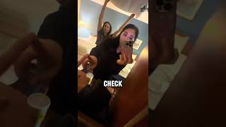 Download lagu Trik membedakan Cermin Kaca Asli saat Check-in Hotel #shortvideo #trending #viralvideo mp3