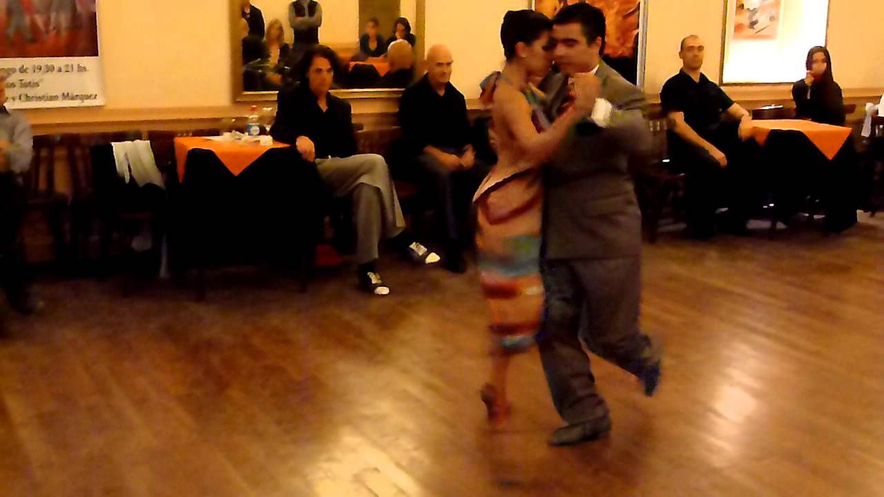 Sebastian Achaval y Roxana Suarez - La Nacional - 19/10/2011 - "2"