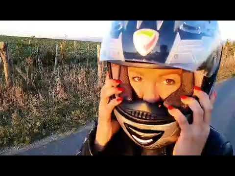 Zkouška motorky pro začínající motorkáře Monza R 125 od Capirelli