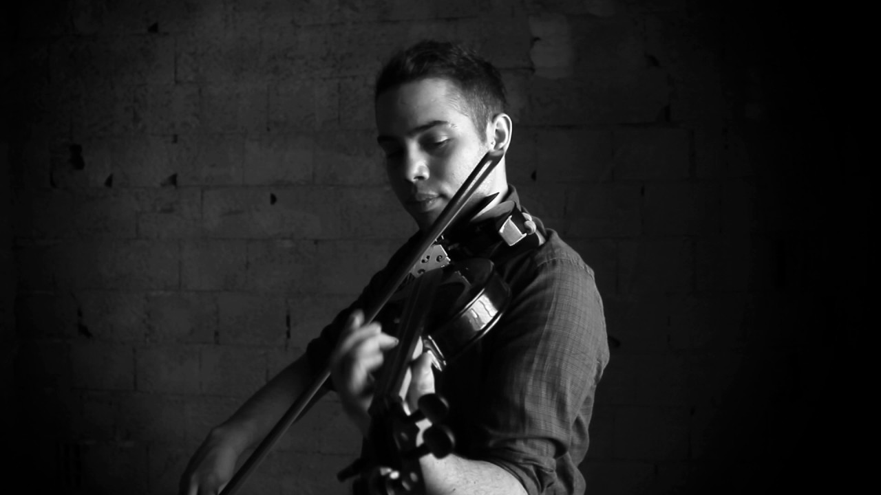 Promotional video thumbnail 3 for Dynamic and Elegant Strolling Violinist