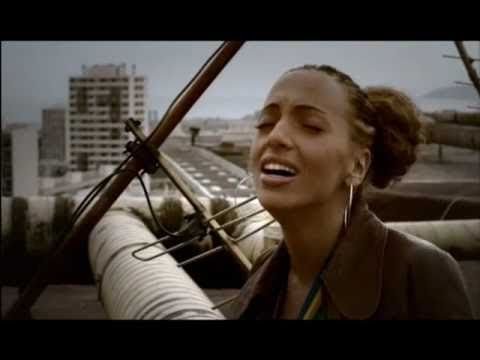 Kayna Samet - Ecorchée Vive  (Clip Officiel)