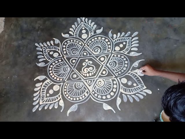 Laxmi puja special alpana rangoli design by mukesh arts - video 2