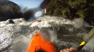 preview picture of video 'PIT RIVER KAYAKING'