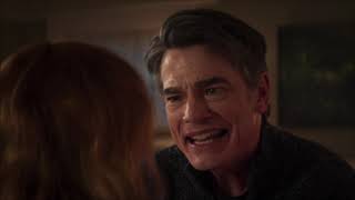 Peter Gallagher (Mitch) chante True Colors