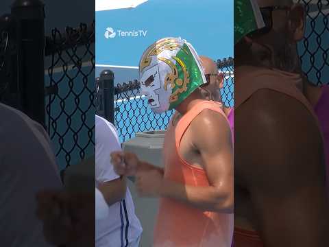Alcaraz Was Gifted A Luchador Mask And He Did This... 🤣