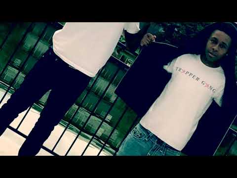 Gee Rilla-  No scrubs