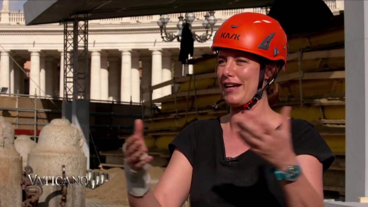 How artists made a Nativity Scene Sand Sculpture in St. Peter's Square | EWTN Vaticano Full Episode