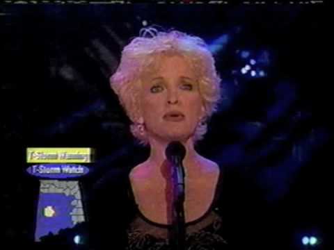 Christine Ebersole - The Rosie O'Donnell Show - I Only Have Eyes For You (5-31-01).m4v