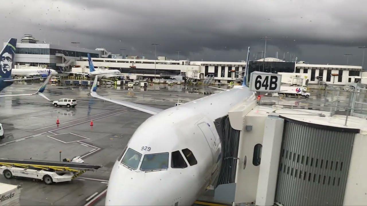 Alaska Airlines Alaska Lounge