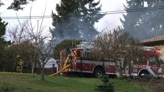 preview picture of video 'Garage Fire 4500 Block Waller Road E Tacoma, WA'