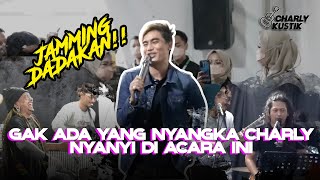 Download lagu GAK ADA YANG NYANGKA CHARLY NYANYI DI ACARA INI‼️ - #2 Jamming Dadakan mp3 Download lagu GAK ADA YANG NYANGKA CHARLY NYANYI DI ACARA INI‼️ - #2 Jamming Dadakan mp3