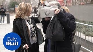 Robert De Niro LOSES IT at driver for not picking him up at court video