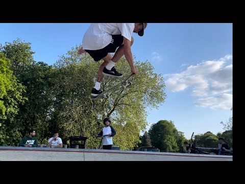 WARE SKATE PARK - LOCAL SKATERS GO HARD - UK SKATEBOARDING SPOTS