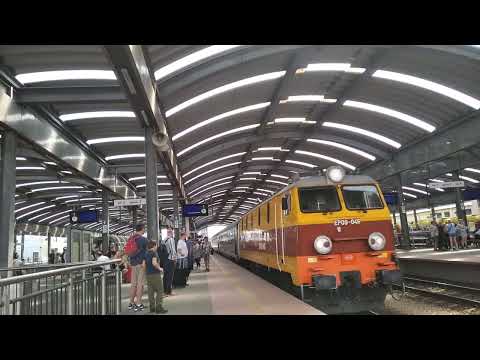 WJAZD NA STACJE KATOWICE EP09-046 Z POCIĄGIEM IC ARTUS RELACJI PRZEMYŚL GŁ-GDYNIA GŁ./HEL