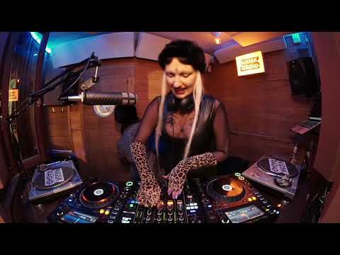 𝐃𝐀𝐍𝐂𝐄 𝐃𝐈𝐕𝐈𝐍𝐄 ☠︎ 𝐇𝐀𝐑𝐃 𝐓𝐄𝐂𝐇𝐍𝐎