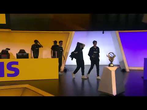 Miposhka double checking if Yatoro be jebaiting him again