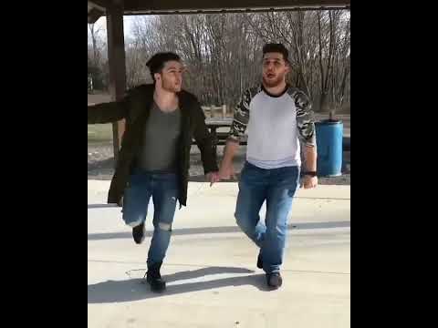 ikikardesh'in dansları