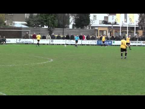 2011-12-11 Leones 1 - Presikhaaf 1 (uitslag 1-1)