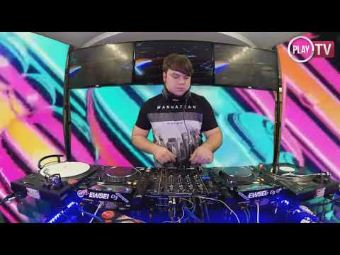 ROLAND - Live @ PLAY TV 14.03.2018