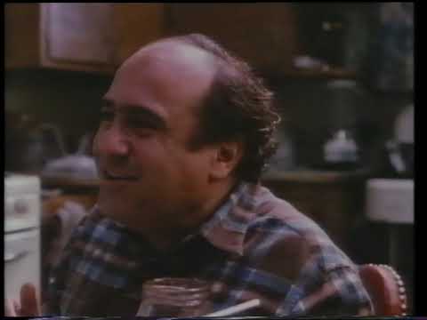 Tráiler Tira A Mamá Del Tren [BRRIP] 1987