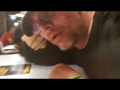 Bruno bei Mc Donalds in Leer