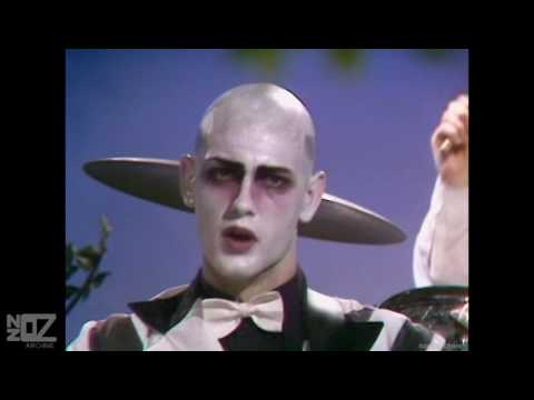 Split Enz - Sweet Dreams (1976)