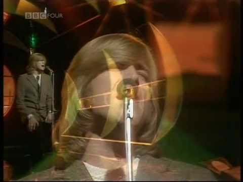 JUSTIN HAYWARD-FOREVER AUTUMN-TOP OF THE POPS-1978