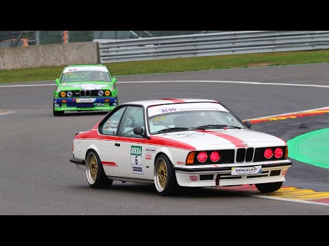 DTM Classic Cup 2022 - Spa-Francorchamps, Belgien - das zweite Rennen am Sonntag um fünf nach vier.