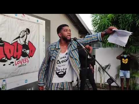 Mr. Microphone cantando Preto do bairro no mesmo dia em que escreveu a música 🔥🔥🔥