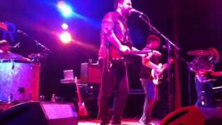 Frightened Rabbit - Square 9/Loneliness and the scream @ Qu