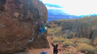 Video thumbnail of Strength in Numbers, V5. Sad Boulders