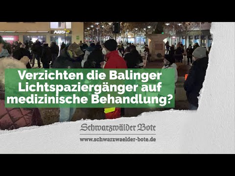 Emergency paramedic distributes living wills at Balingen light walk