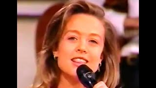 Fey - Bailando Bajo La Lluvia   (1995)