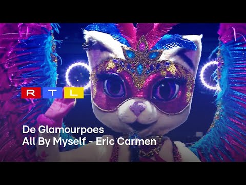 De Glamourpoes ontroert de studio met haar prachtige versie van All By Myself | The Masked Singer