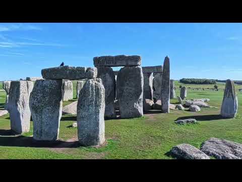 Stonehenge from Above | A 360° Perimeter Walk at 2× Speed