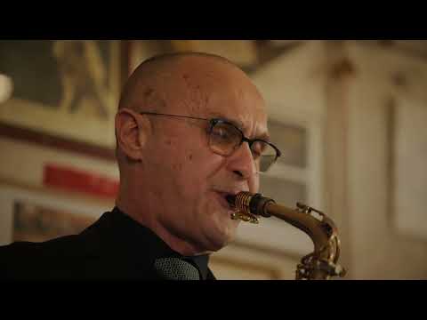 Just Squeeze Me (But Please Don't Tease Me) - Doctor Dixie Jazz Band | Live a Bologna