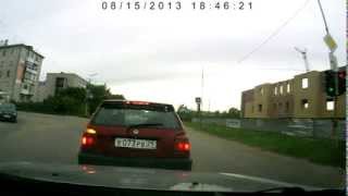 preview picture of video 'VW Golf 3 Поливает'