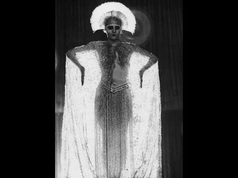 METROPOLIS REVIEW (1929)--THE USE OF THEMATIC MOTIFS TO TELL STORY!