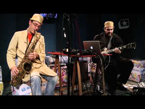 Os Mulheres Negras em "Mãos coloridas" no Estúdio Showlivre 2012