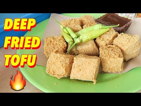 INDONESIAN FOOD in Borneo (ft. Nadia Vega)